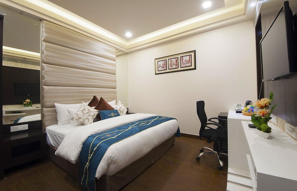 Hotel Taj Princess - Boutique Hotel Делі Номер фото