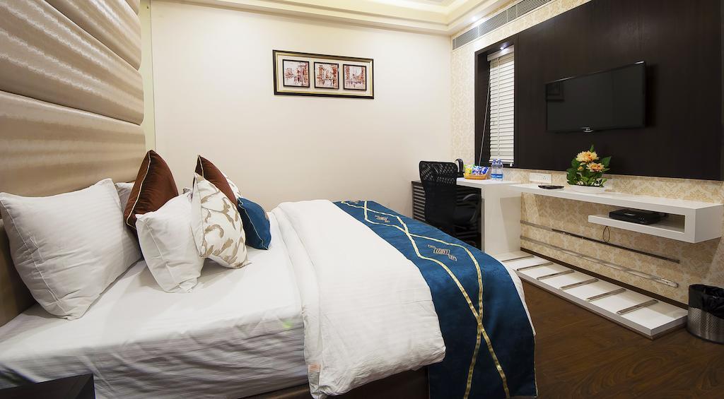 Hotel Taj Princess - Boutique Hotel Делі Екстер'єр фото