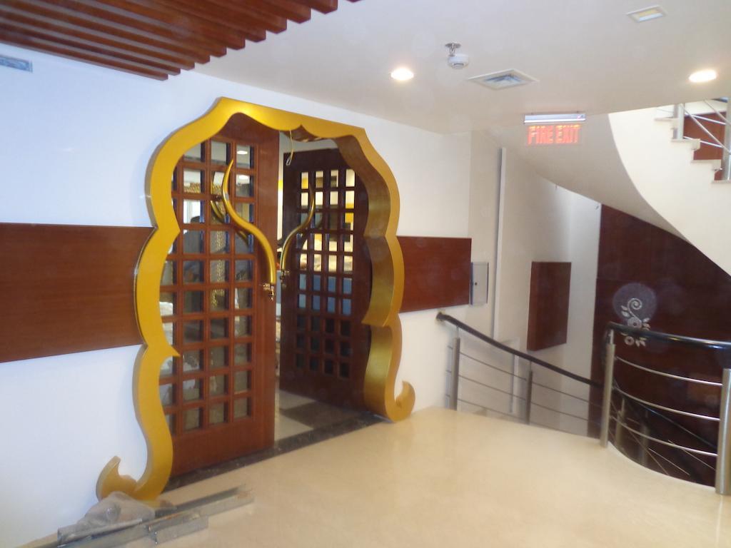 Hotel Taj Princess - Boutique Hotel Делі Екстер'єр фото