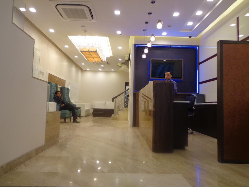 Hotel Taj Princess - Boutique Hotel Делі Екстер'єр фото
