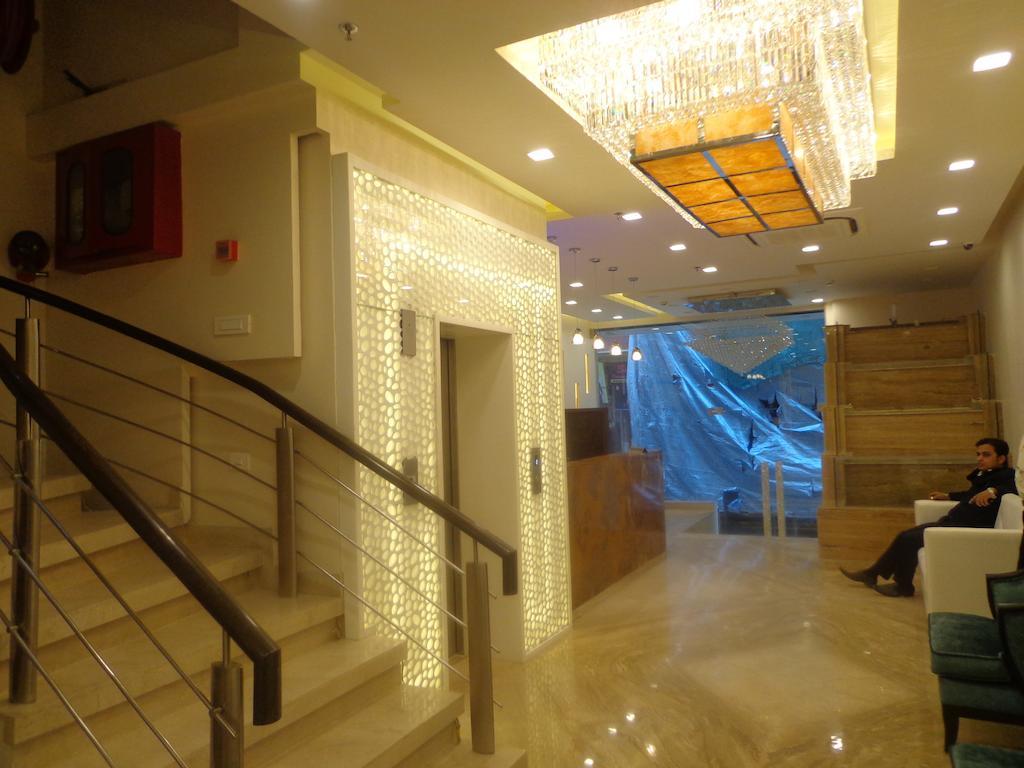 Hotel Taj Princess - Boutique Hotel Делі Екстер'єр фото