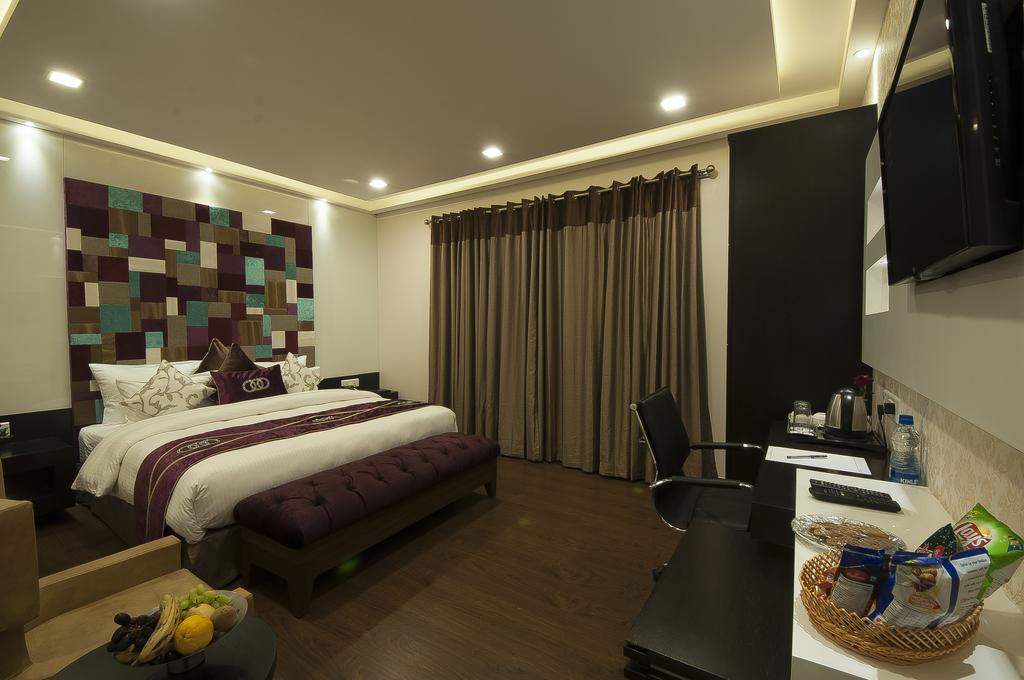Hotel Taj Princess - Boutique Hotel Делі Екстер'єр фото