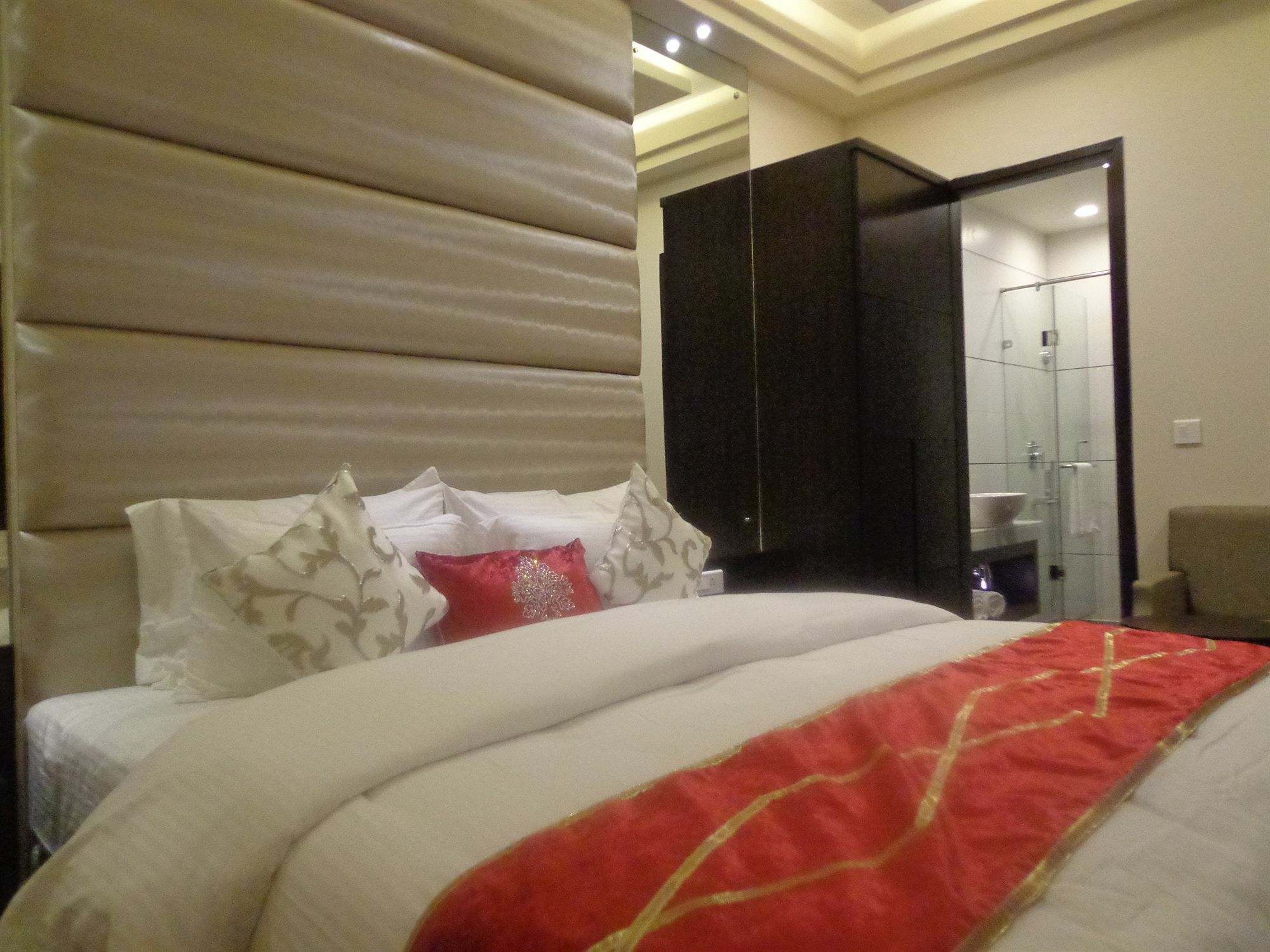 Hotel Taj Princess - Boutique Hotel Делі Екстер'єр фото